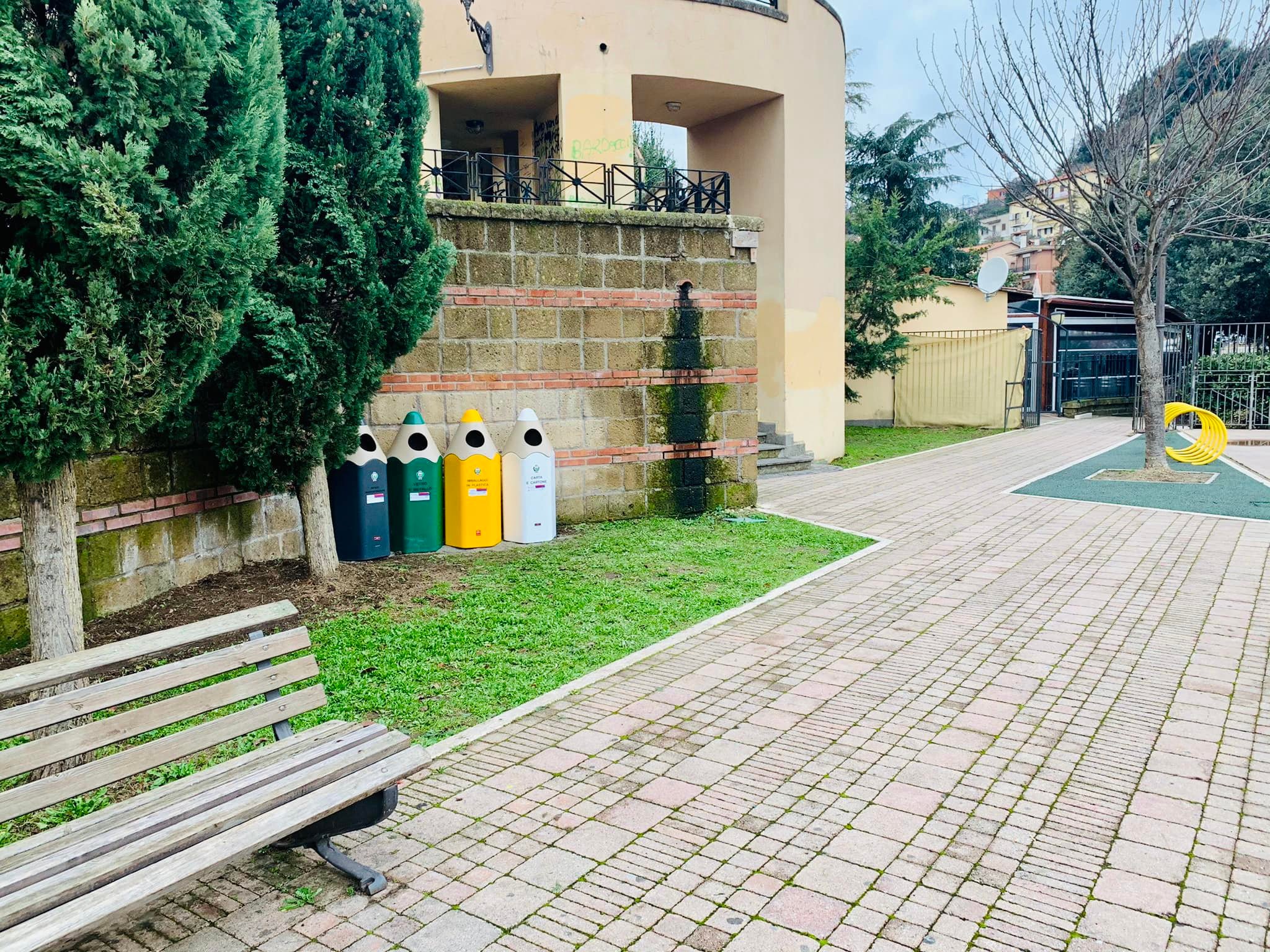 NUOVI DISPOSITIVI PER LA RACCOLTA DIFFERENZIATA 